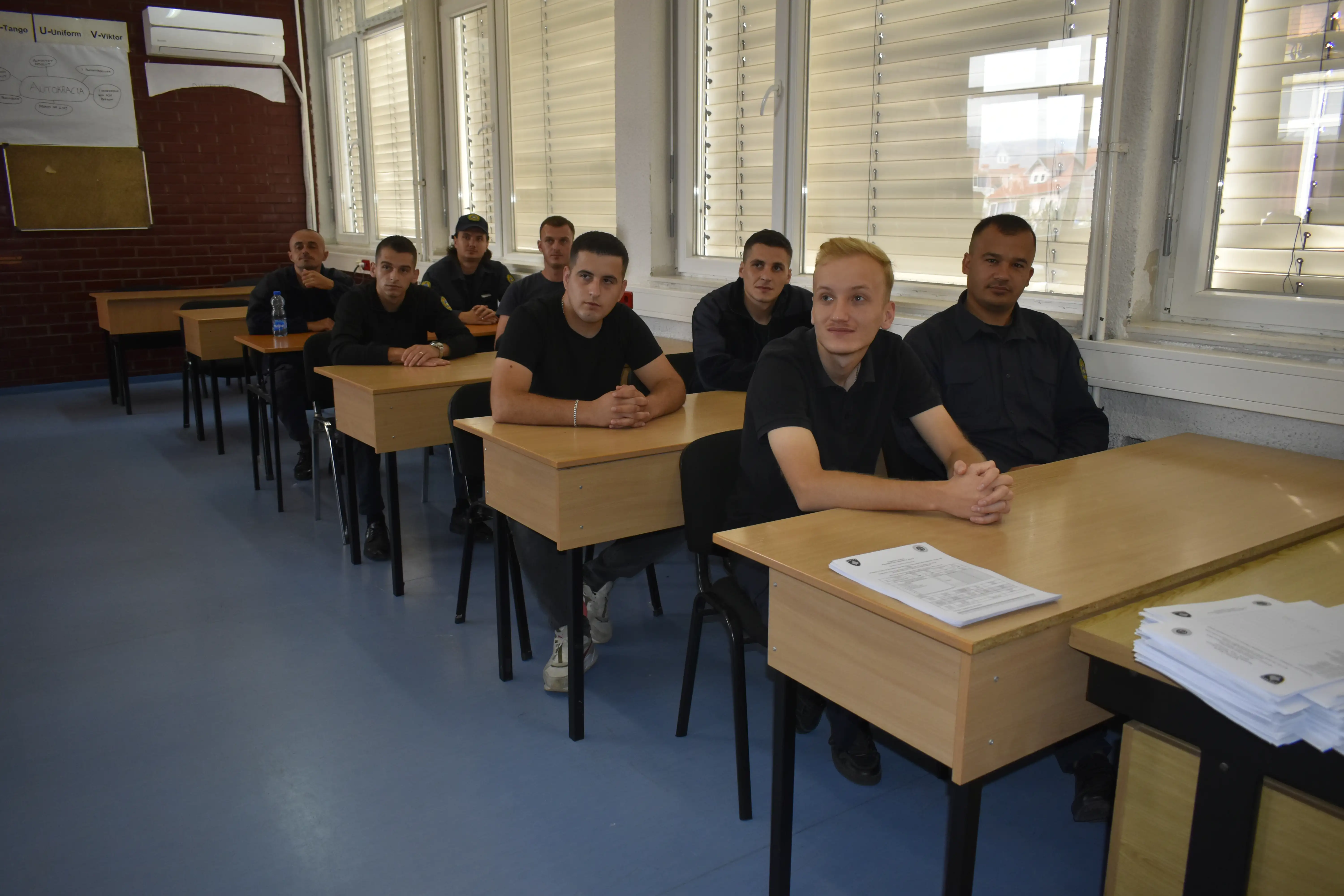 Në Akademinë e Kosovës për Siguri Publike filloi trajnimi profesional për zjarrfikës